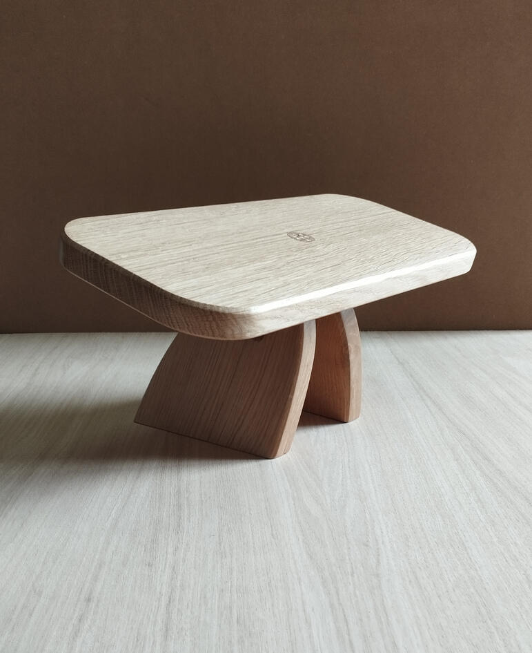 Meditation bench